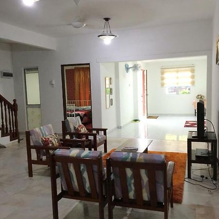 Rb Double Storey Bandar Tasik Selatan Homestay Kuala Lumpur Ngoại thất bức ảnh