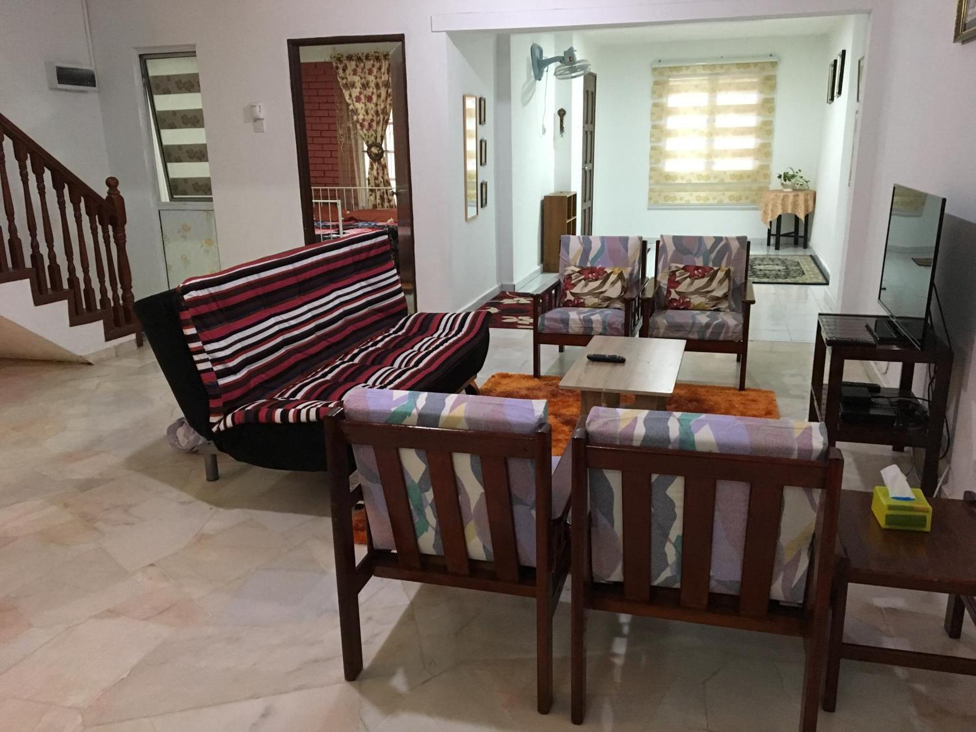 Rb Double Storey Bandar Tasik Selatan Homestay Kuala Lumpur Ngoại thất bức ảnh
